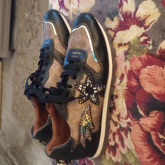 Coach C118 Runner in Style. Excellent Condition. Like Brand New - Picture 3 of 5